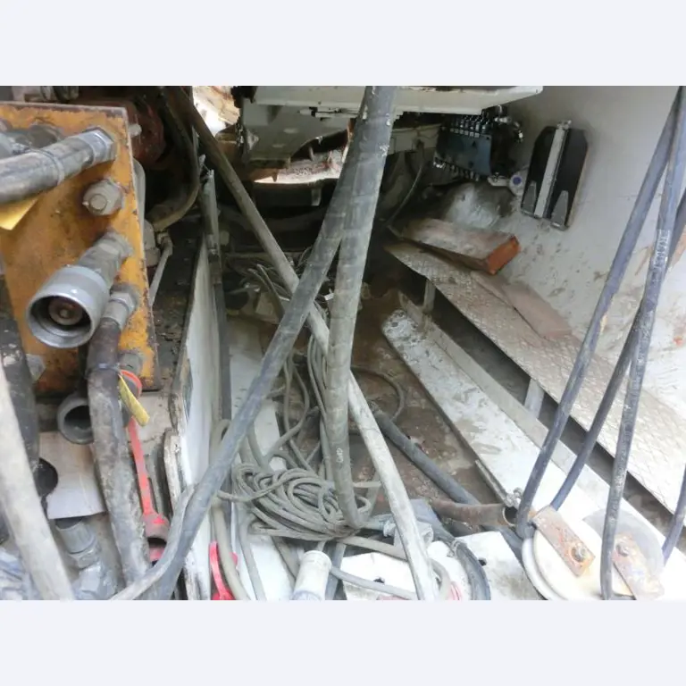 máquinas e equipamentos de construção bem conservados <br>bem como tecnologia de construção de túneis-6