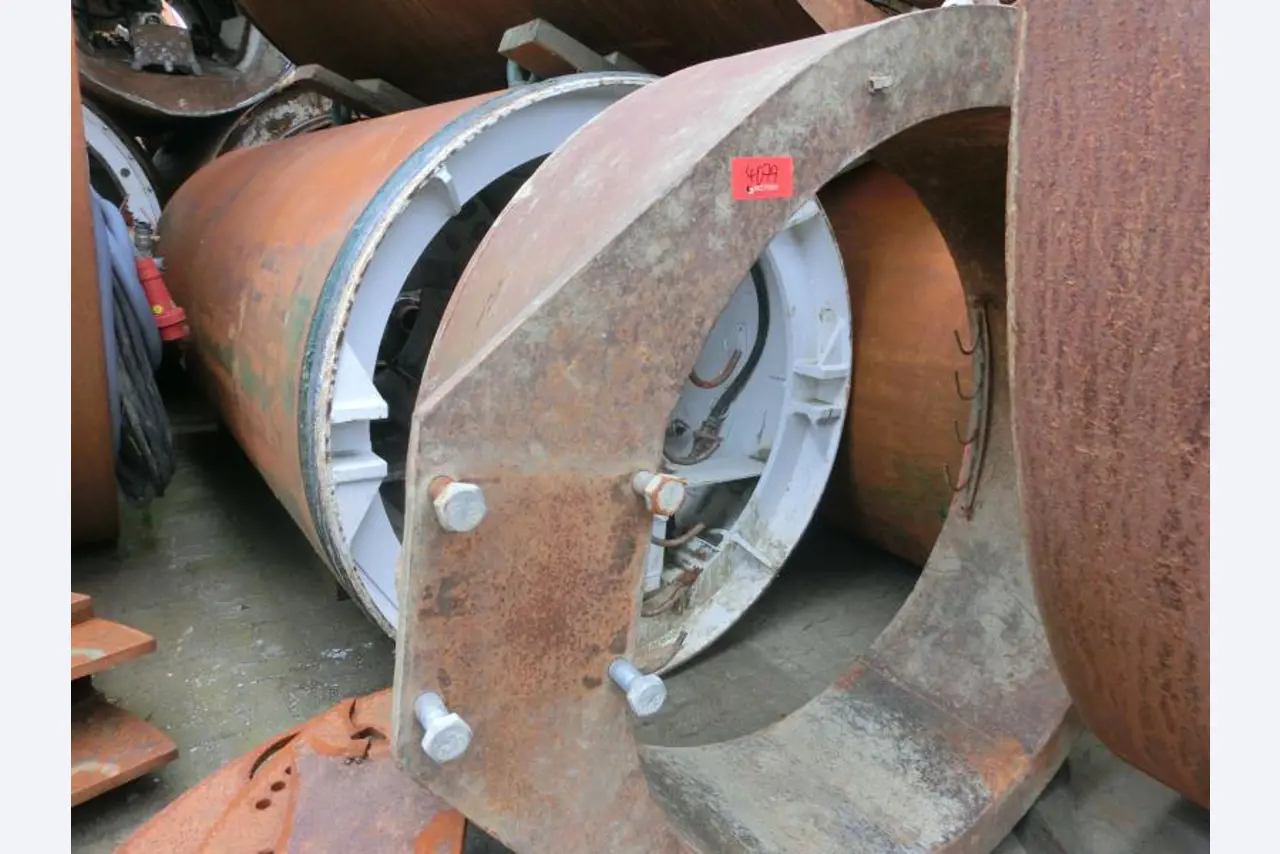 máquinas e equipamentos de construção bem conservados <br>bem como tecnologia de construção de túneis-8