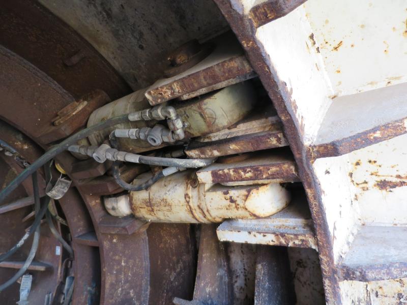 well-maintained construction machinery and equipment <br>as well as the tunneling technology-10