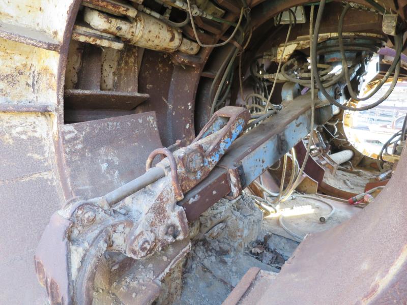 well-maintained construction machinery and equipment <br>as well as the tunneling technology-7