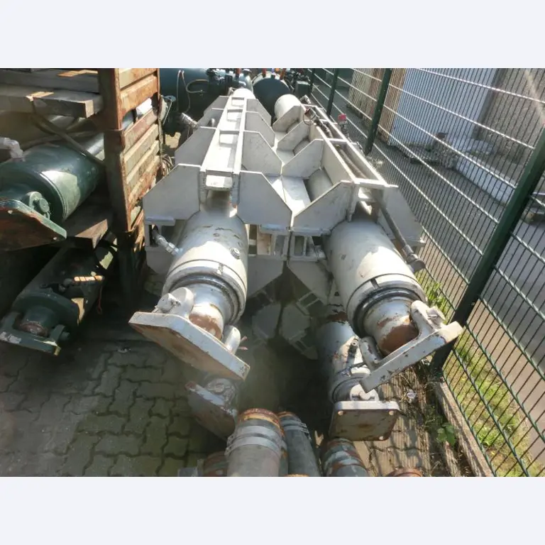 well-maintained construction machinery and equipment <br>as well as the tunneling technology-2