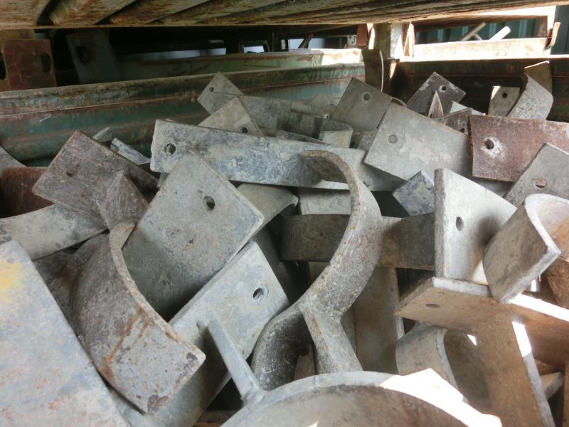 dobro vzdrževani gradbeni stroji in oprema <br>kot tudi tehnologija gradnje predorov.-1