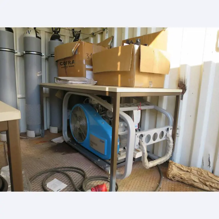 máquinas e equipamentos de construção bem conservados <br>bem como tecnologia de construção de túneis-2