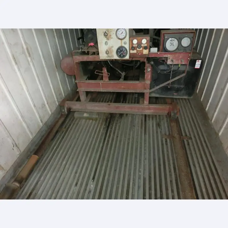 máquinas e equipamentos de construção bem conservados <br>bem como tecnologia de construção de túneis-3