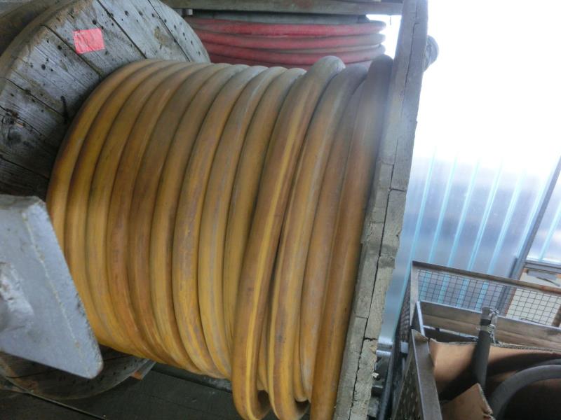 des machines et engins de chantier bien entretenus <br>ainsi que la technique de creusement des tunnels-1