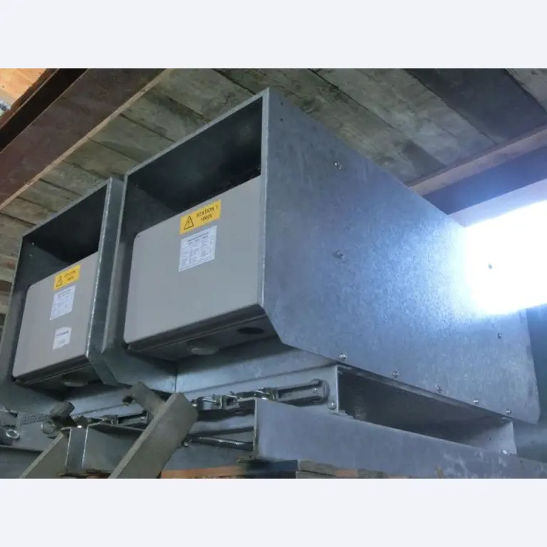 máquinas e equipamentos de construção bem conservados <br>bem como tecnologia de construção de túneis-1