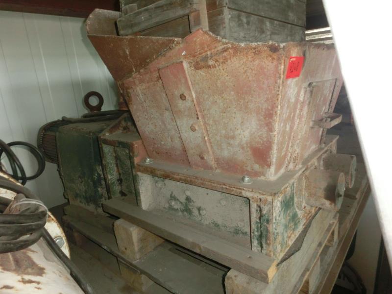 des machines et engins de chantier bien entretenus <br>ainsi que la technique de creusement des tunnels-1