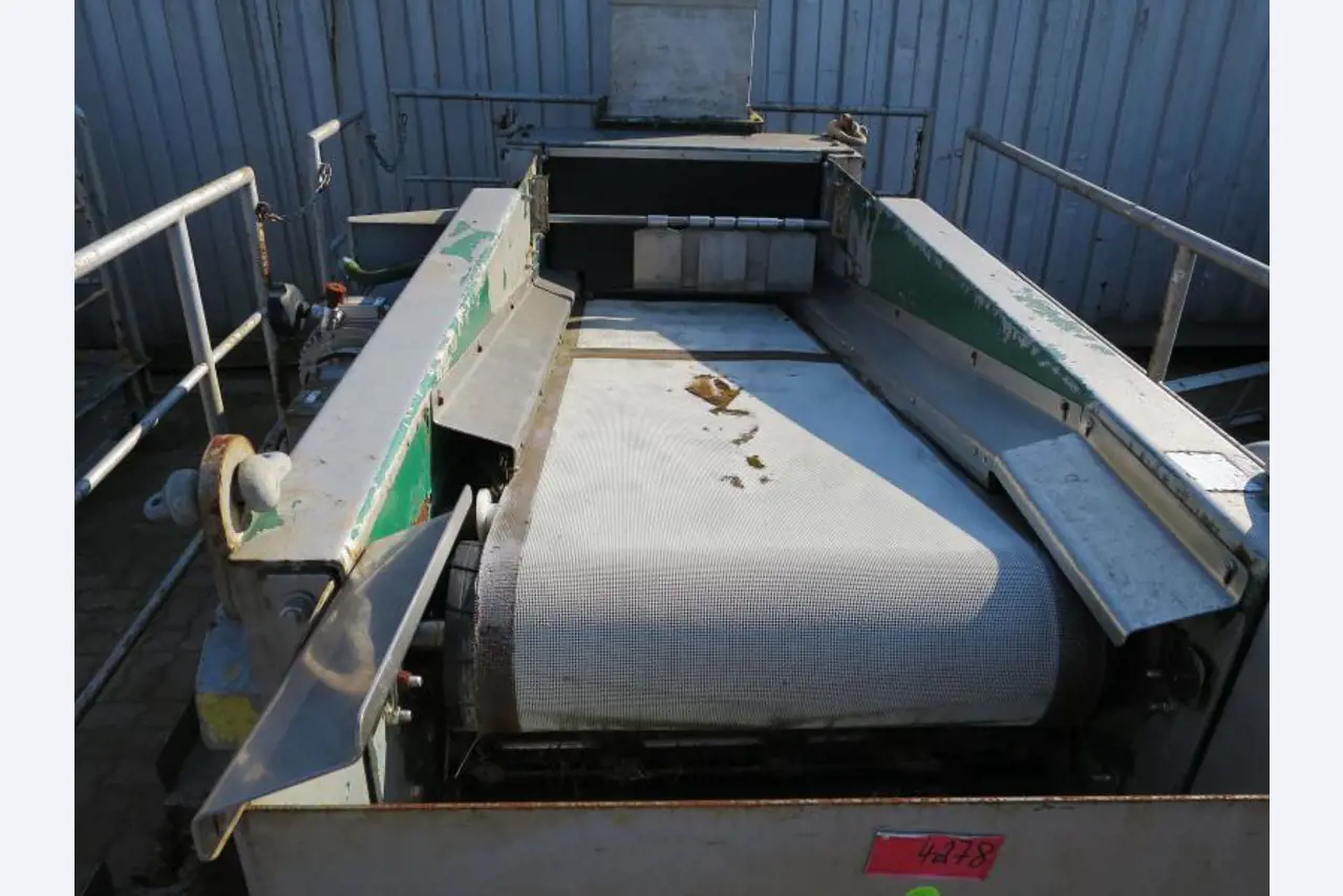 well-maintained construction machinery and equipment <br>as well as the tunneling technology-2
