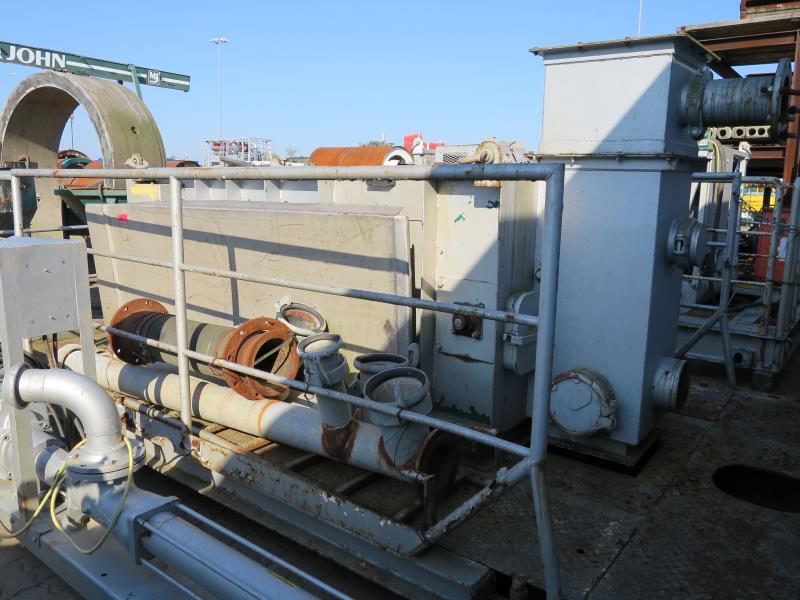 des machines et engins de chantier bien entretenus <br>ainsi que la technique de creusement des tunnels-4