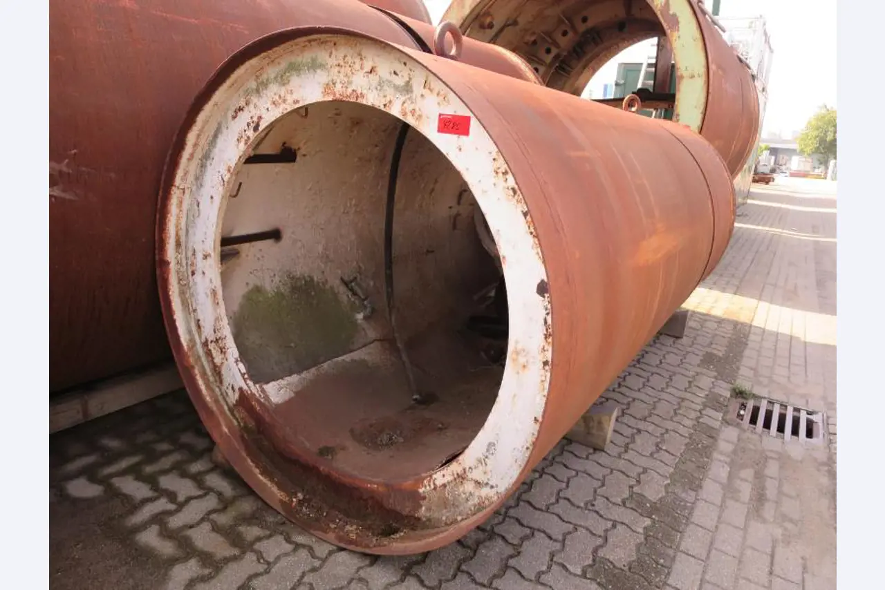 máquinas e equipamentos de construção bem conservados <br>bem como tecnologia de construção de túneis-3