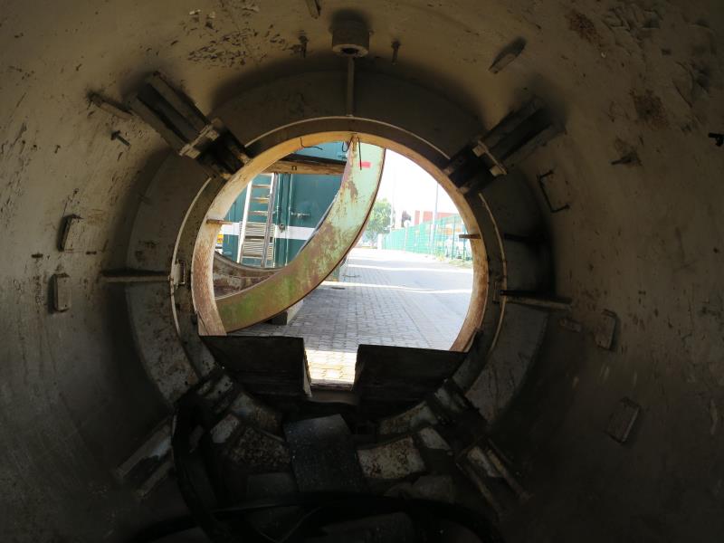 des machines et engins de chantier bien entretenus <br>ainsi que la technique de creusement des tunnels-4