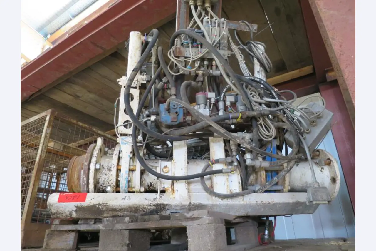 goed onderhouden bouwmachines en -apparatuur <br> evenals tunneltechnieken-1