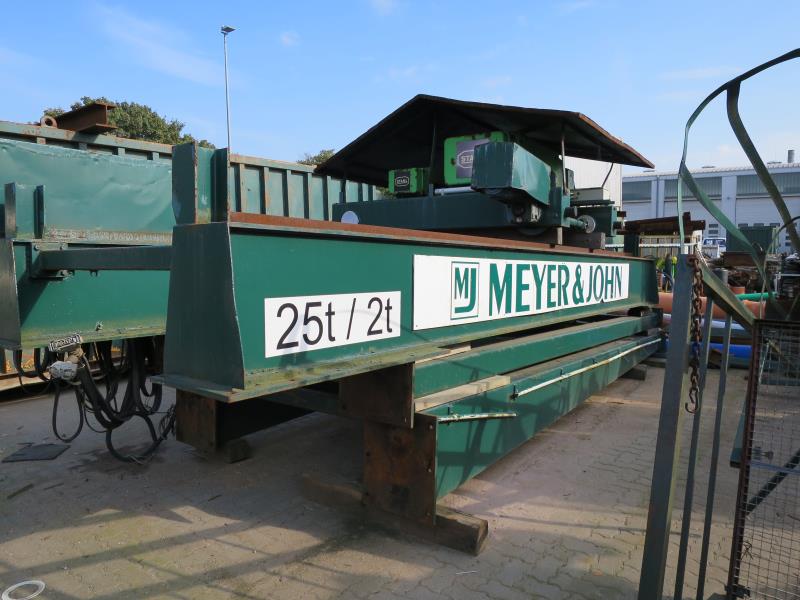 des machines et engins de chantier bien entretenus <br>ainsi que la technique de creusement des tunnels-1