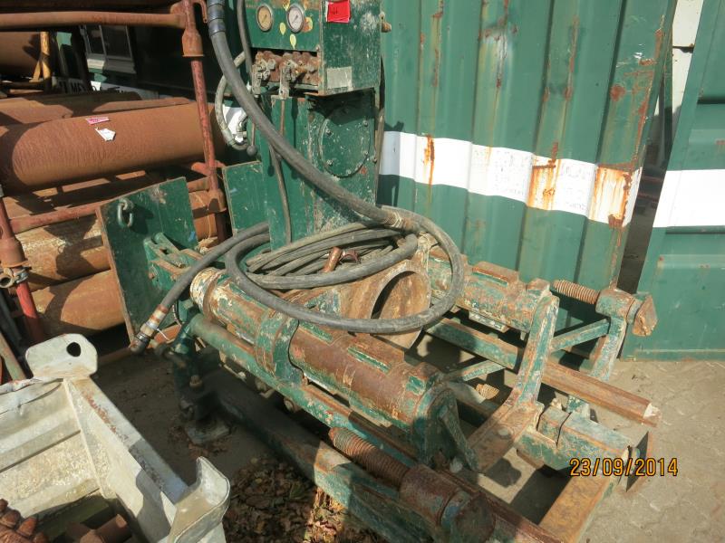 dobro vzdrževani gradbeni stroji in oprema <br>kot tudi tehnologija gradnje predorov.-20