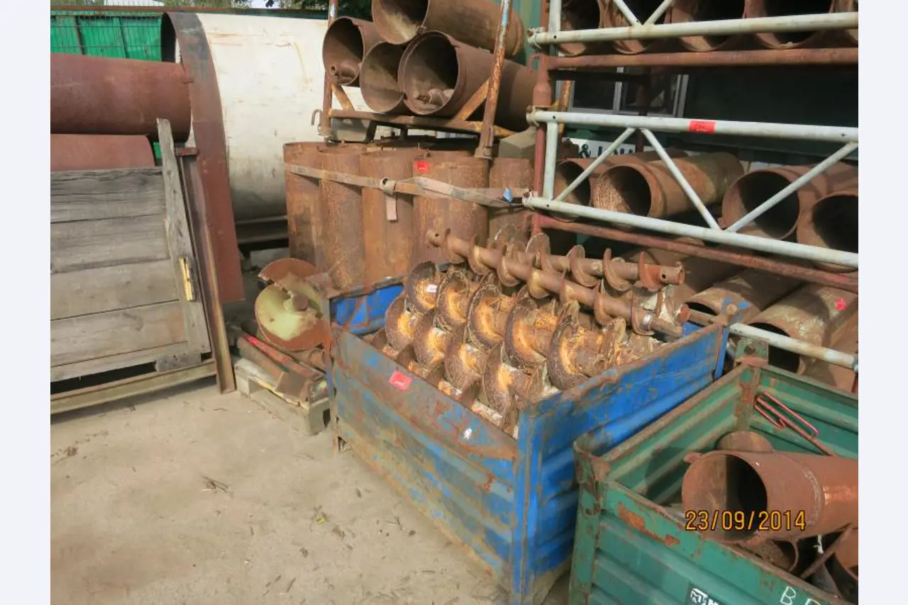 máquinas e equipamentos de construção bem conservados <br>bem como tecnologia de construção de túneis-28