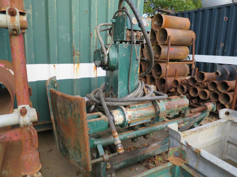 dobro vzdrževani gradbeni stroji in oprema <br>kot tudi tehnologija gradnje predorov.-7