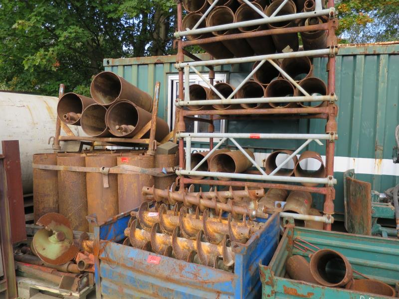 dobro vzdrževani gradbeni stroji in oprema <br>kot tudi tehnologija gradnje predorov.-9