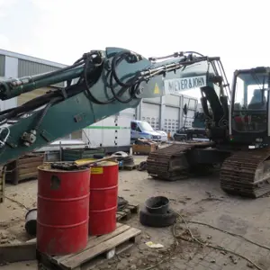 Liebherr R 900 C Litronic