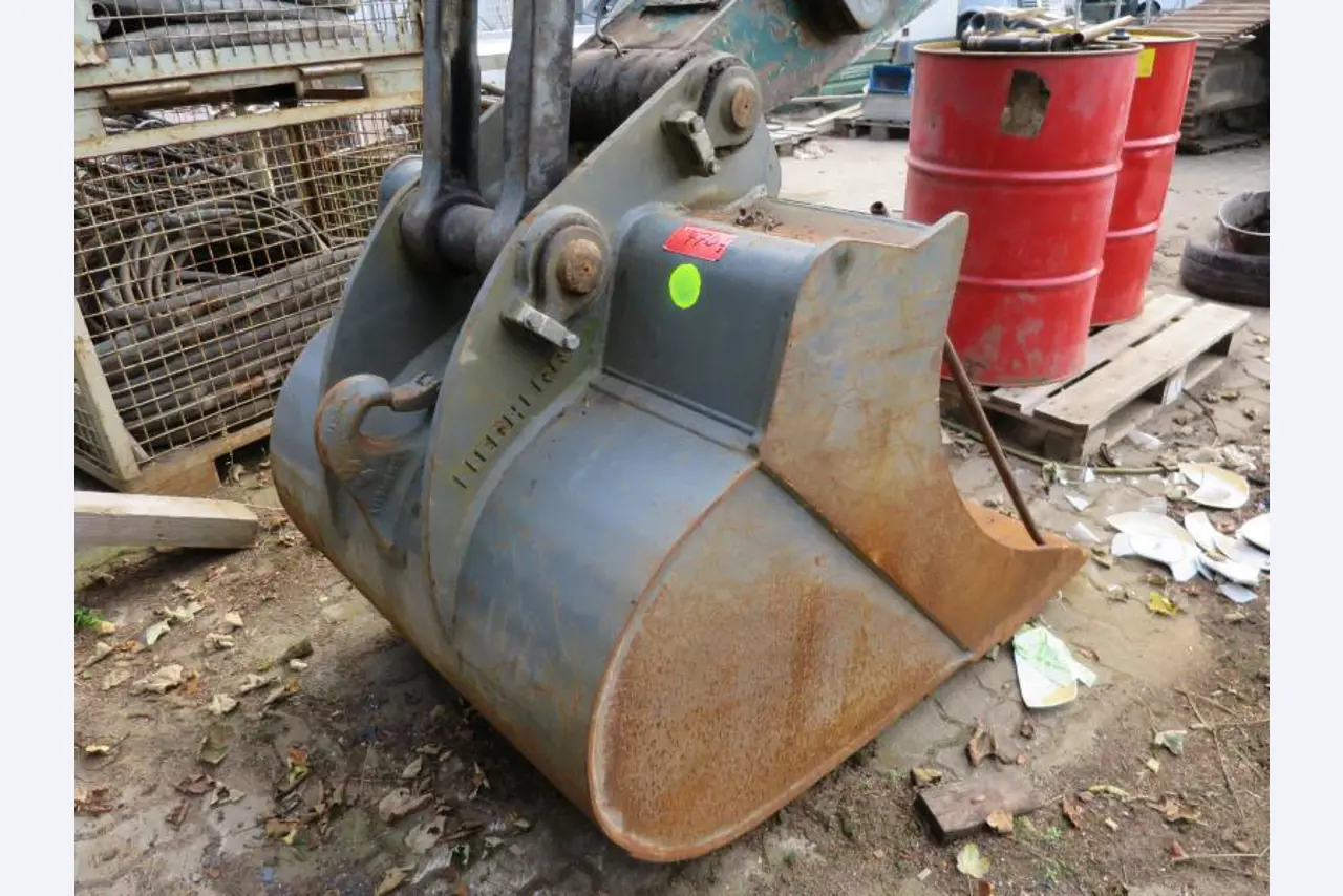 máquinas e equipamentos de construção bem conservados <br>bem como tecnologia de construção de túneis-1