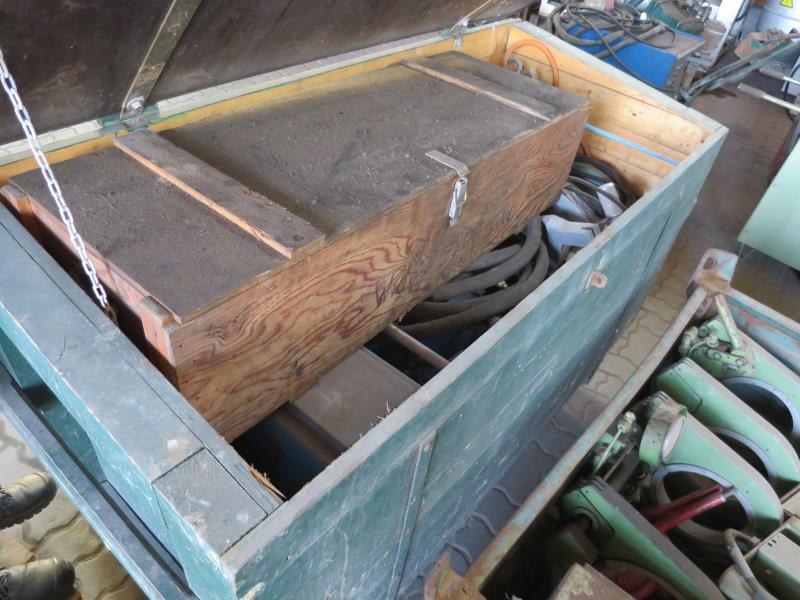 well-maintained construction machinery and equipment <br>as well as the tunneling technology-1