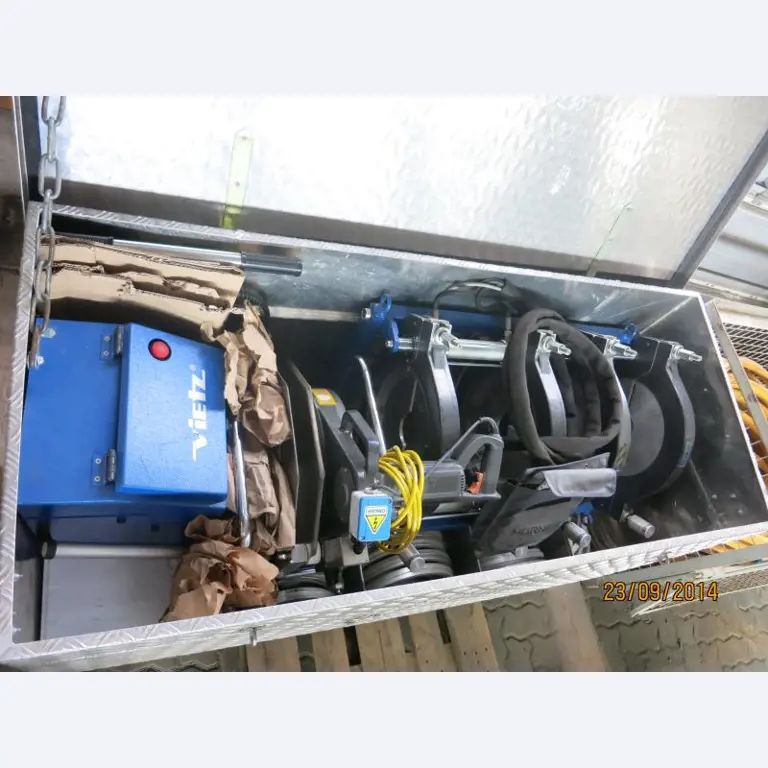 máquinas e equipamentos de construção bem conservados <br>bem como tecnologia de construção de túneis-1