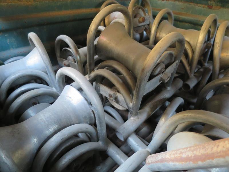 dobro vzdrževani gradbeni stroji in oprema <br>kot tudi tehnologija gradnje predorov.-1