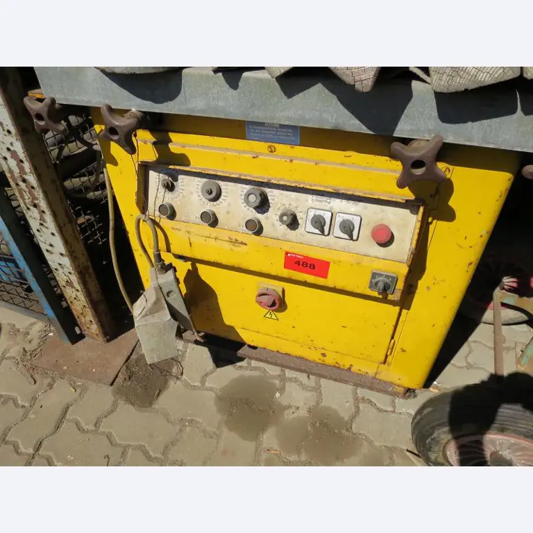 máquinas e equipamentos de construção bem conservados <br>bem como tecnologia de construção de túneis-1