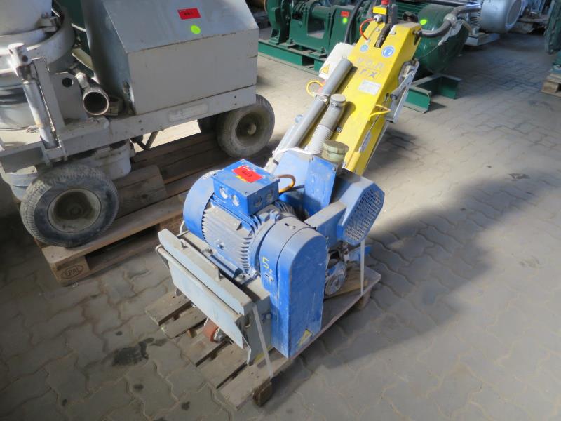 gepflegte Baumaschinen und Baugeräte <br>sowie die Tunnelvortriebstechnik-1