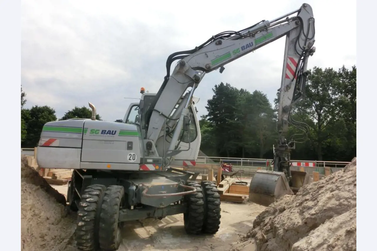 goed onderhouden bouwmachines en -apparatuur <br> evenals tunneltechnieken-3