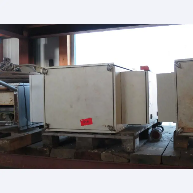 máquinas e equipamentos de construção bem conservados <br>bem como tecnologia de construção de túneis-1