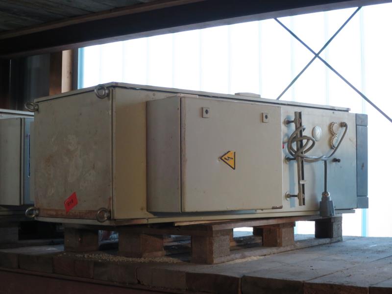 dobro vzdrževani gradbeni stroji in oprema <br>kot tudi tehnologija gradnje predorov.-1