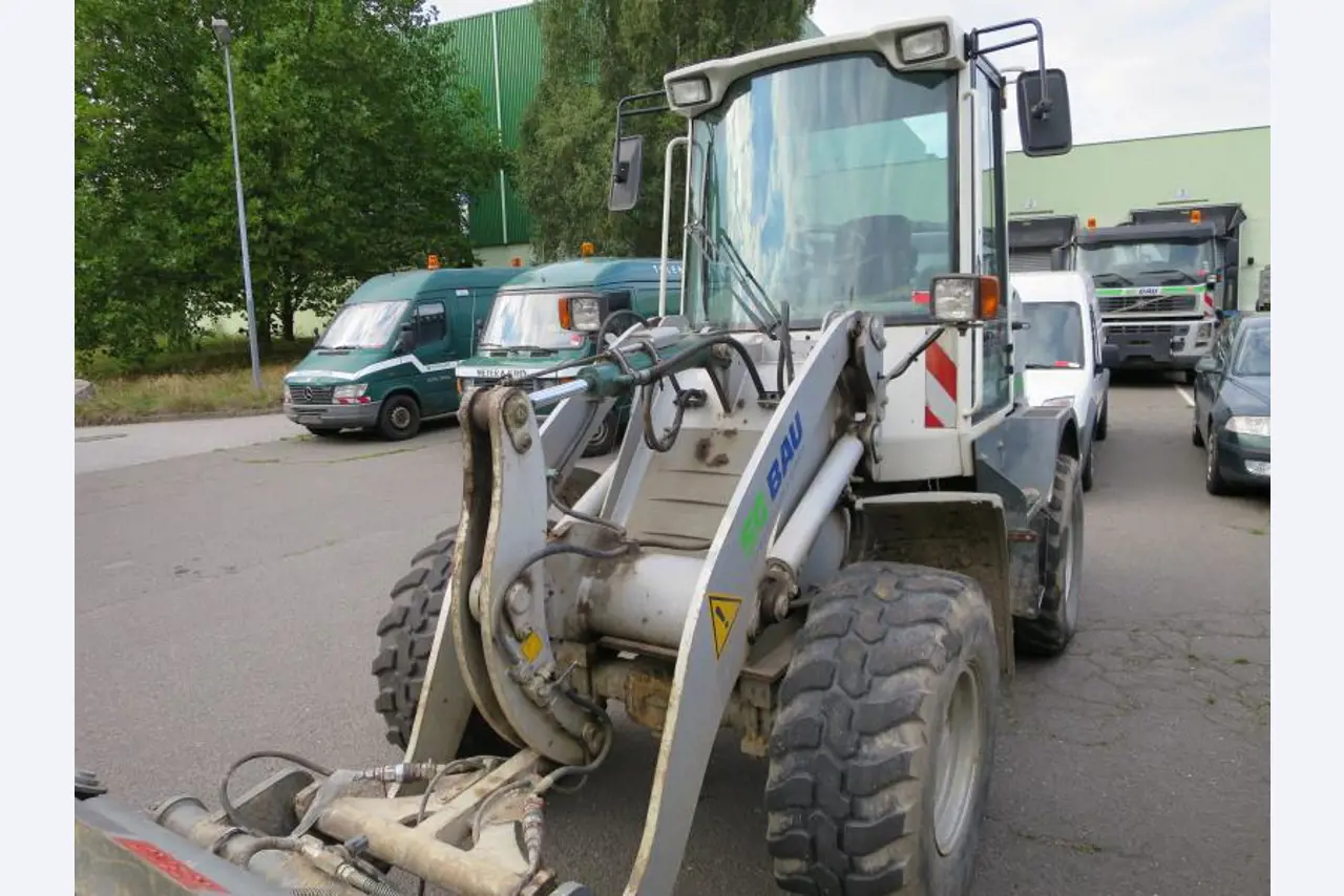 goed onderhouden bouwmachines en -apparatuur <br> evenals tunneltechnieken-1