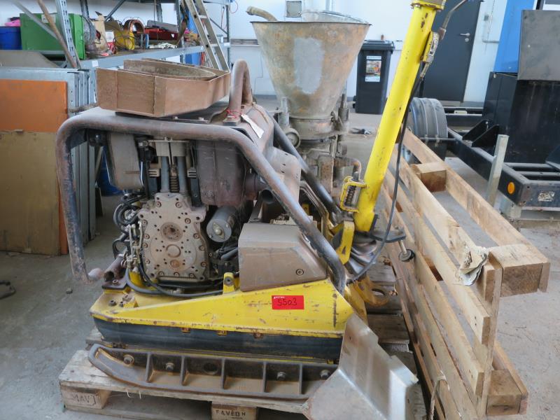 des machines et engins de chantier bien entretenus <br>ainsi que la technique de creusement des tunnels-1