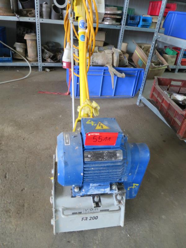 gepflegte Baumaschinen und Baugeräte <br>sowie die Tunnelvortriebstechnik-1