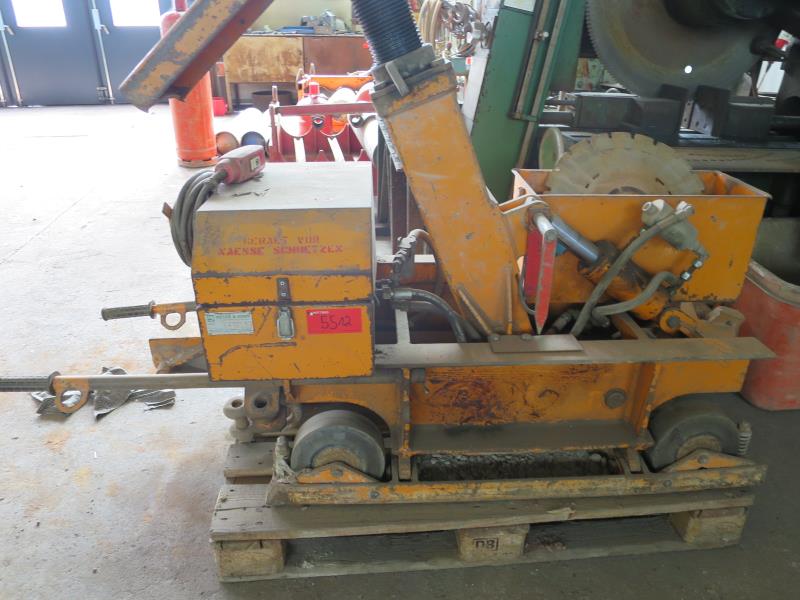 des machines et engins de chantier bien entretenus <br>ainsi que la technique de creusement des tunnels-2