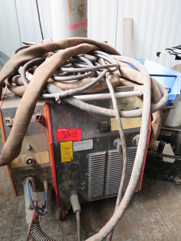 dobro vzdrževani gradbeni stroji in oprema <br>kot tudi tehnologija gradnje predorov.-1