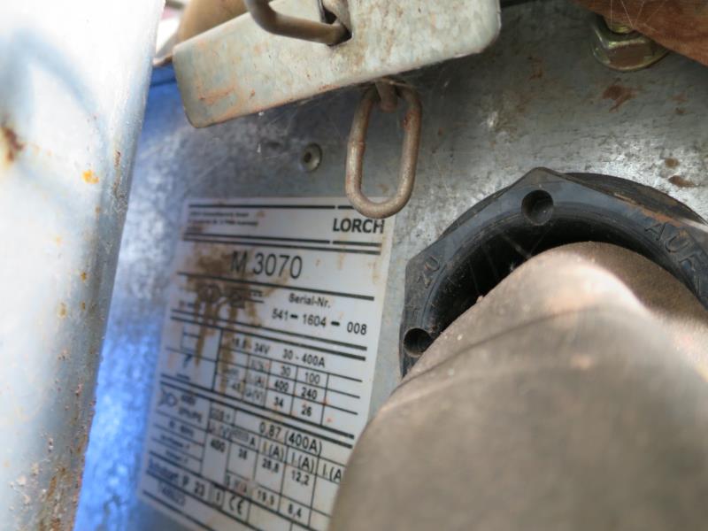 dobro vzdrževani gradbeni stroji in oprema <br>kot tudi tehnologija gradnje predorov.-2