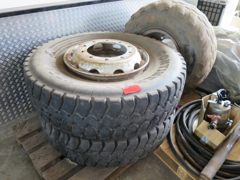 dobro vzdrževani gradbeni stroji in oprema <br>kot tudi tehnologija gradnje predorov.-2