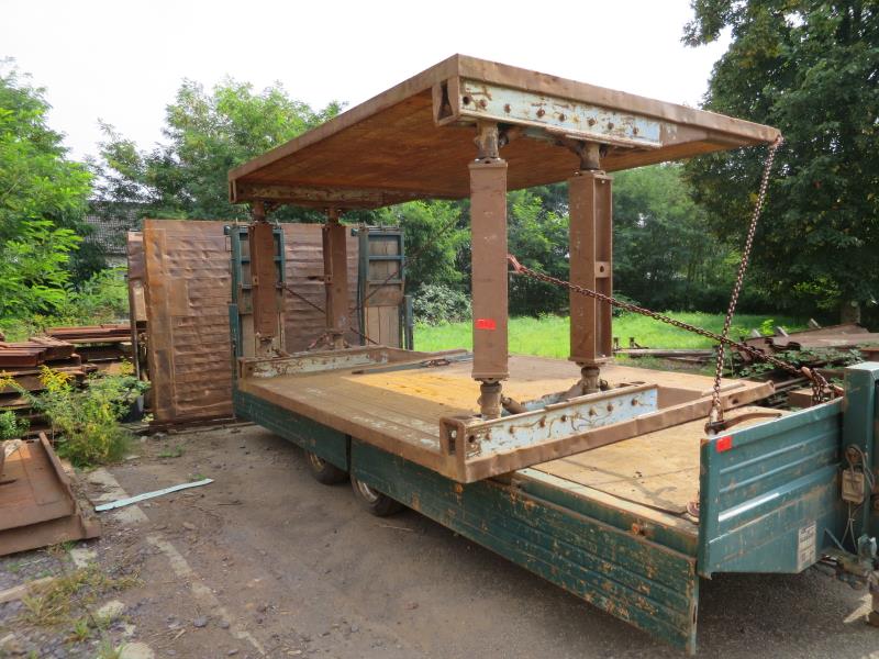 des machines et engins de chantier bien entretenus <br>ainsi que la technique de creusement des tunnels-1