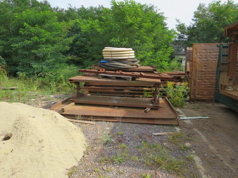 des machines et engins de chantier bien entretenus <br>ainsi que la technique de creusement des tunnels-2