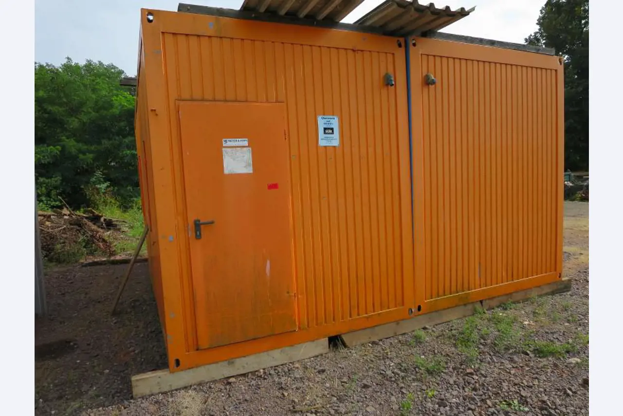 máquinas e equipamentos de construção bem conservados <br>bem como tecnologia de construção de túneis-1