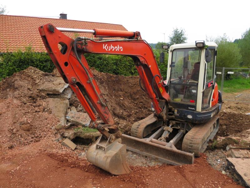 des machines et engins de chantier bien entretenus <br>ainsi que la technique de creusement des tunnels-2