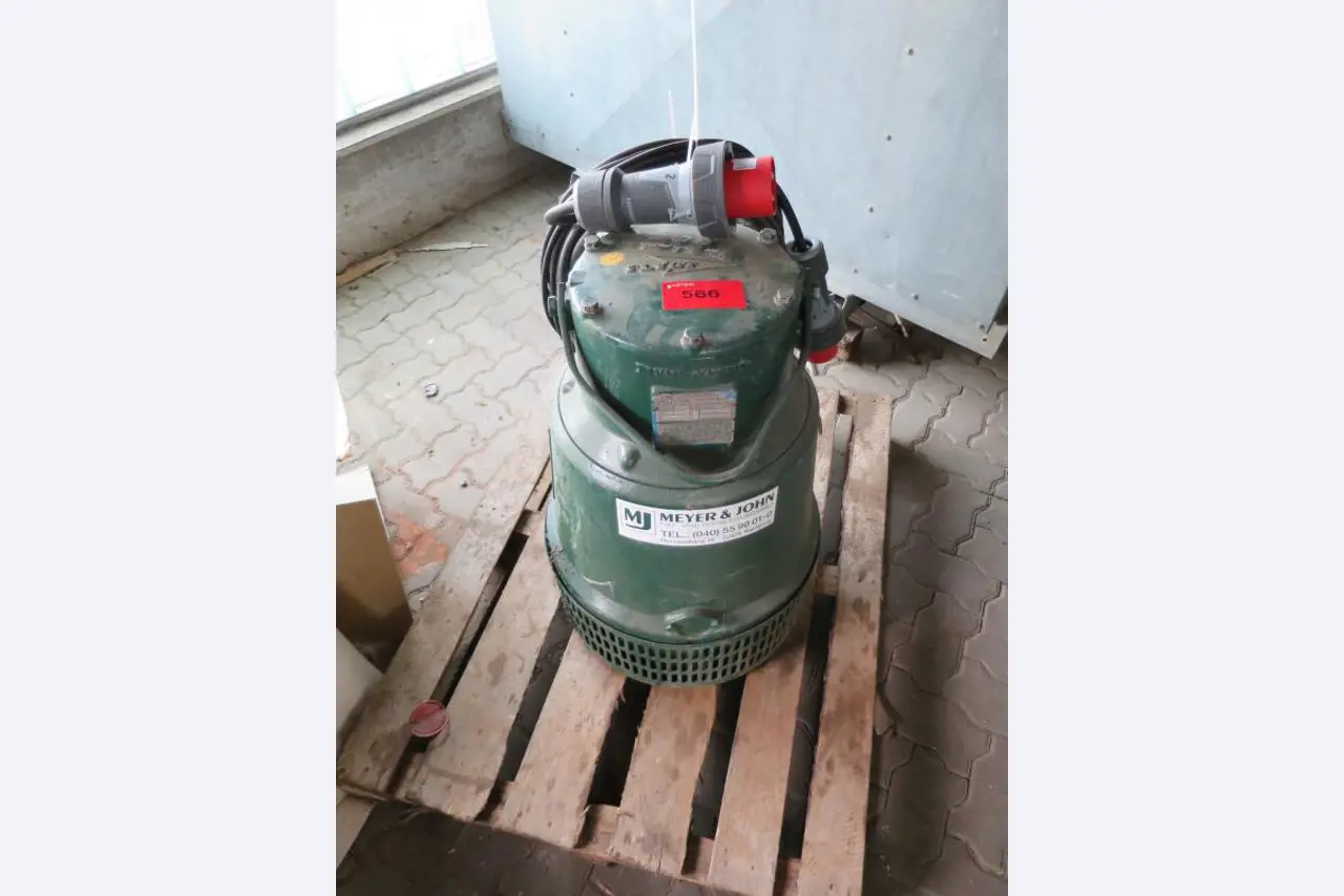 máquinas e equipamentos de construção bem conservados <br>bem como tecnologia de construção de túneis-1