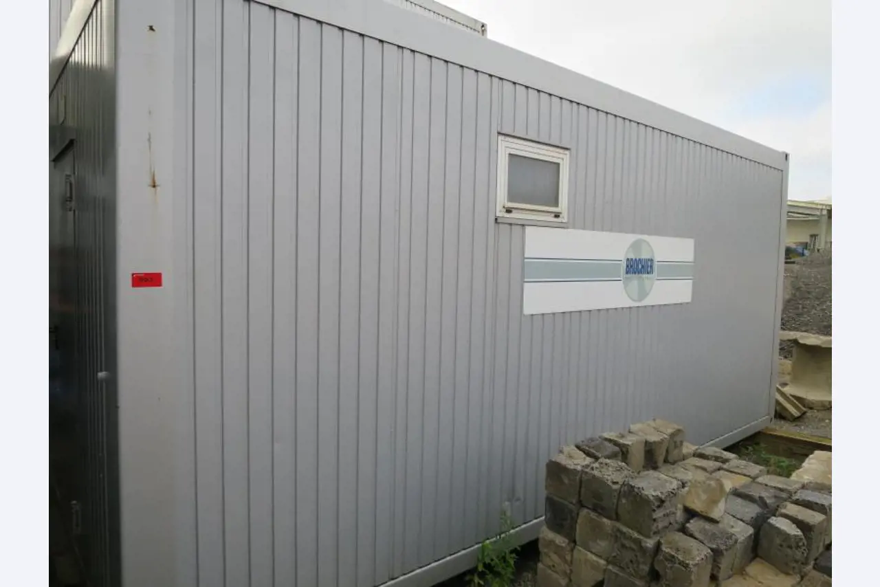 máquinas e equipamentos de construção bem conservados <br>bem como tecnologia de construção de túneis-1