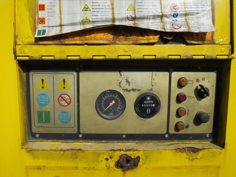 dobro vzdrževani gradbeni stroji in oprema <br>kot tudi tehnologija gradnje predorov.-5