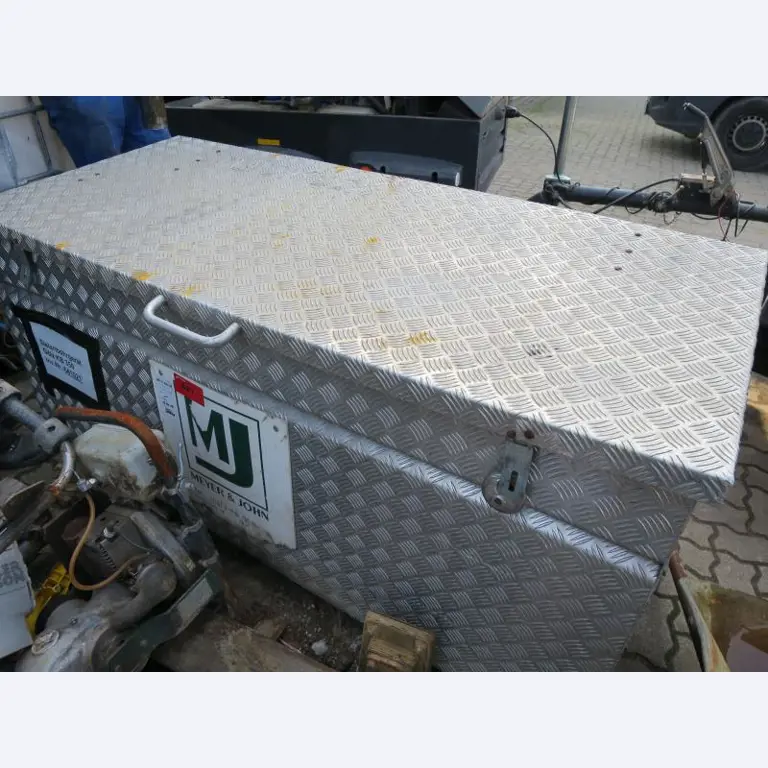 máquinas e equipamentos de construção bem conservados <br>bem como tecnologia de construção de túneis-2