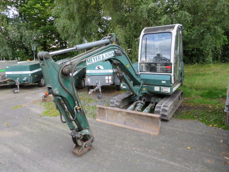 des machines et engins de chantier bien entretenus <br>ainsi que la technique de creusement des tunnels-1