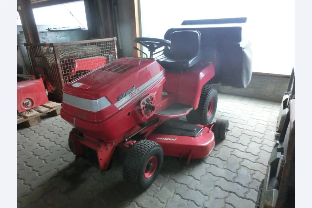 well-maintained construction machinery and equipment <br>as well as the tunneling technology-2