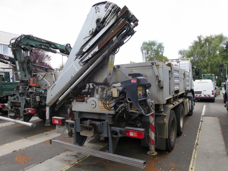 des machines et engins de chantier bien entretenus <br>ainsi que la technique de creusement des tunnels-2