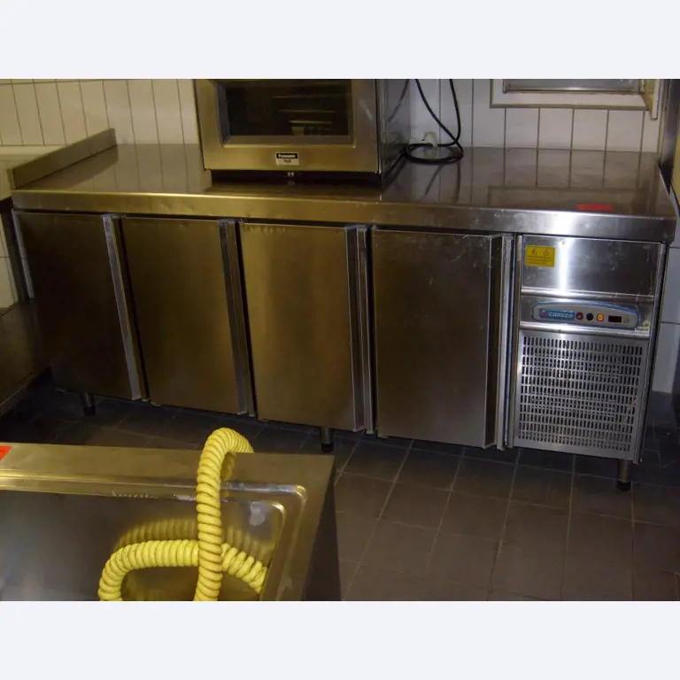 Jedilnica in oprema za jedilnico za hamburško finančno upravo-4